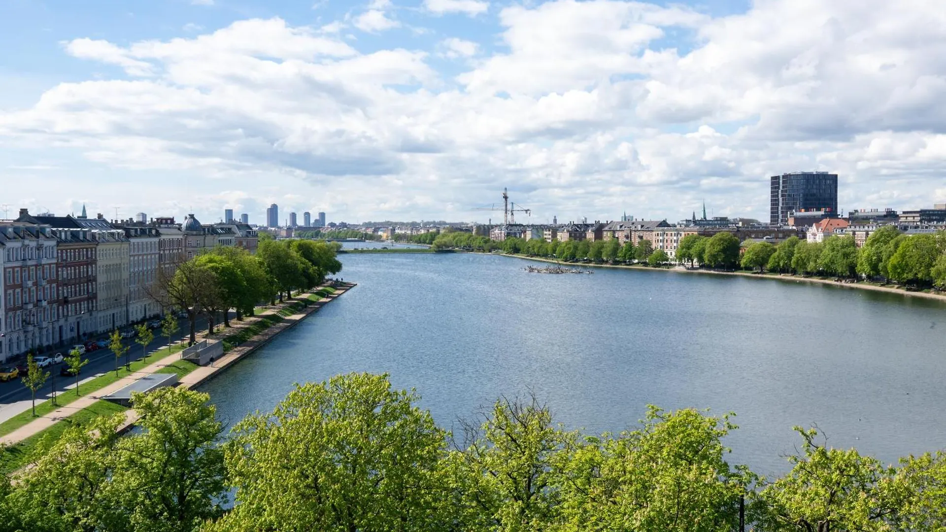 Bright 3Br Apartment With Balcony And Amazing Lake View コペンハーゲン